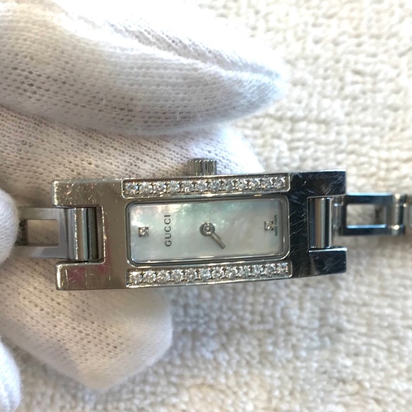 Gucci diamond watch. - Picture 3 of 9